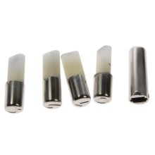 49023329 - JEU DE TOUCHES