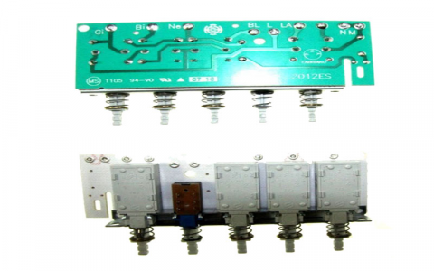 C00136899 - Circuit electrique 5 touches 2012es