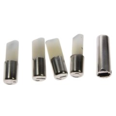 49023329 - JEU DE TOUCHES